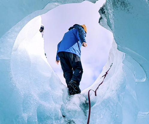 【紐西蘭南島】庫克山 Tasman Glacier Heli Hike 攻略:直升機登陸、藍冰洞探索,一場電影級的冰川徒步!